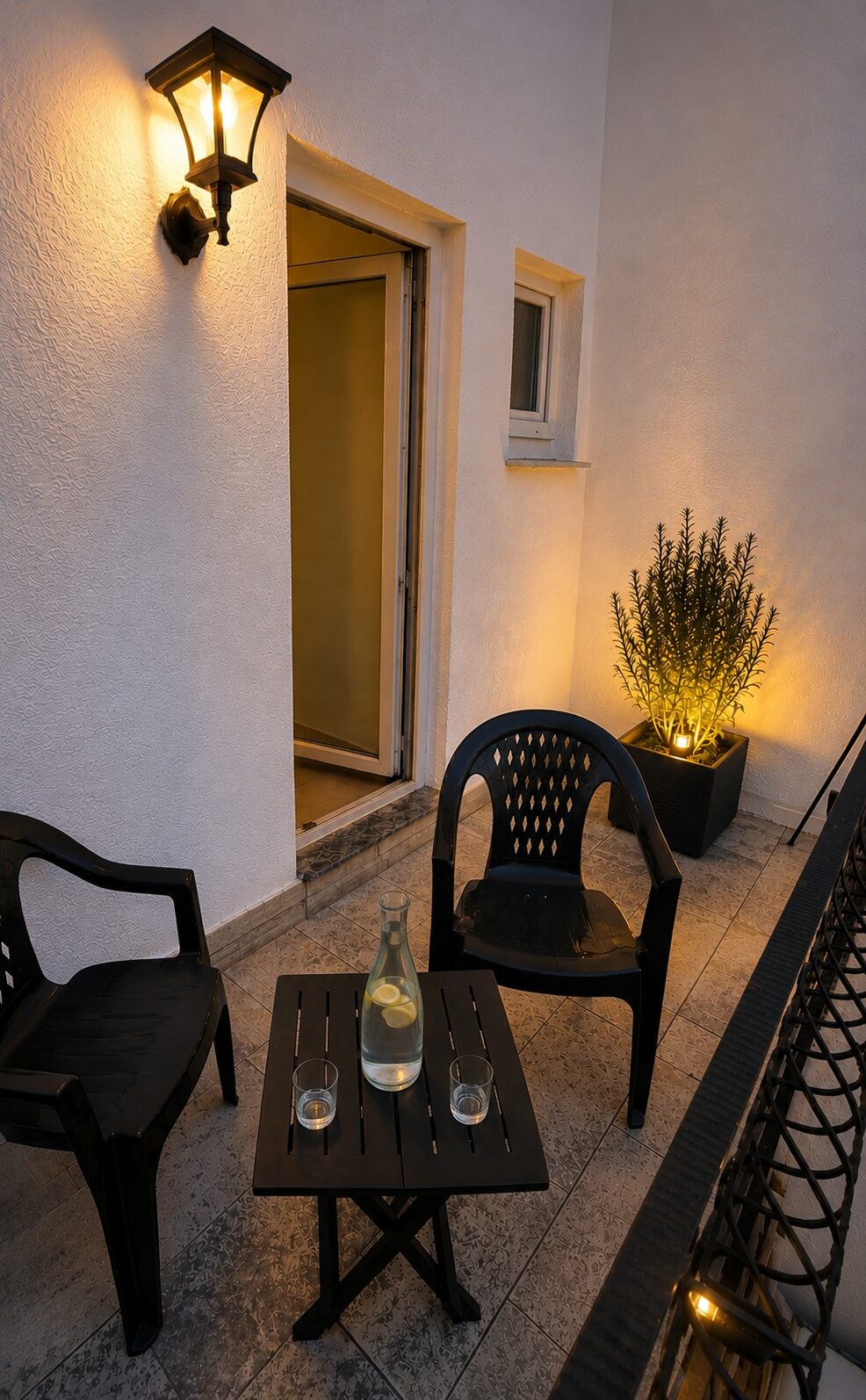 Sitzecke auf dem Balkon